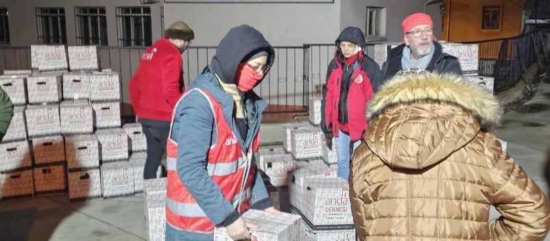 Anda Eğitim Araştırma Yardımlaşma ve Arama Kurtarma Derneği Gönüllere Dokunmaya Devama ediyor.