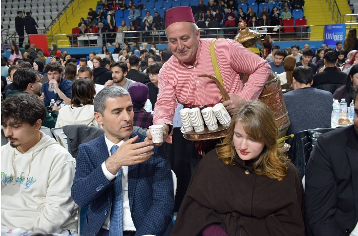 Afyonkarahisar’da Kampüs İftar Programı Gençleri Bir Araya Getirdi - 2