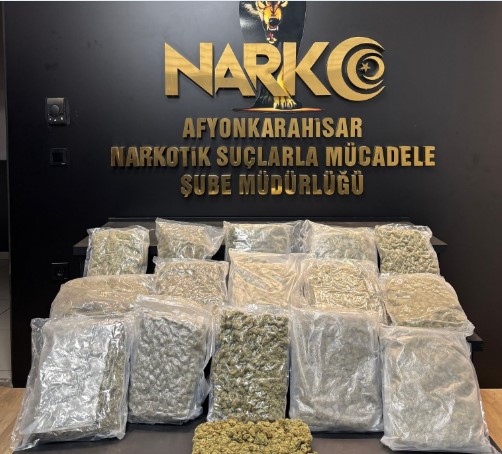Afyon’da Uygulama Noktasında 9 Kilogram Uyuşturucu Ele Geçirildi: 1 Kişi Tutuklandı