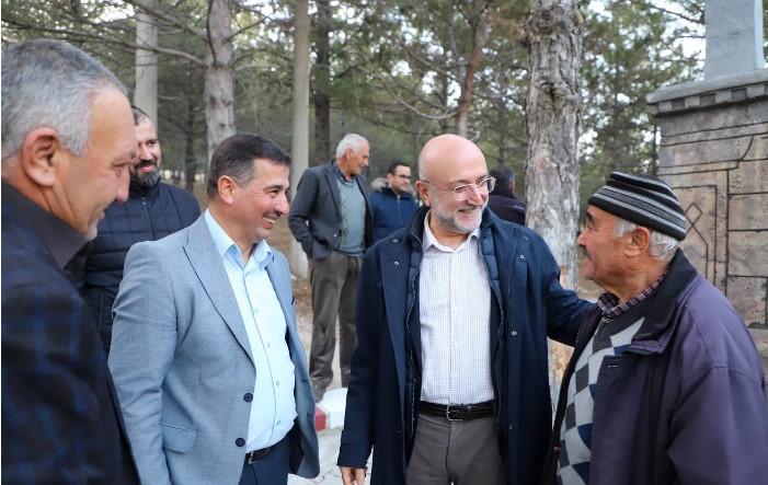 BAŞKAN ŞAHİN KIZILÖREN’DE İFTAR YAPTI, GÜLYAZI’DA TERAVİH KILDI