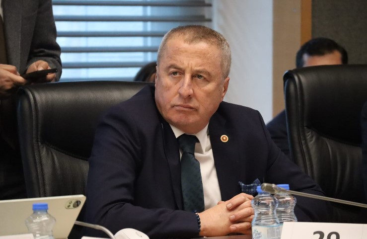 ORTADOĞU YENİDEN ÇİZİLİRKEN TÜRKİYE SINIRLARININ HEMEN ÖTESİNDE BİR SATRANÇ OYNANIYOR