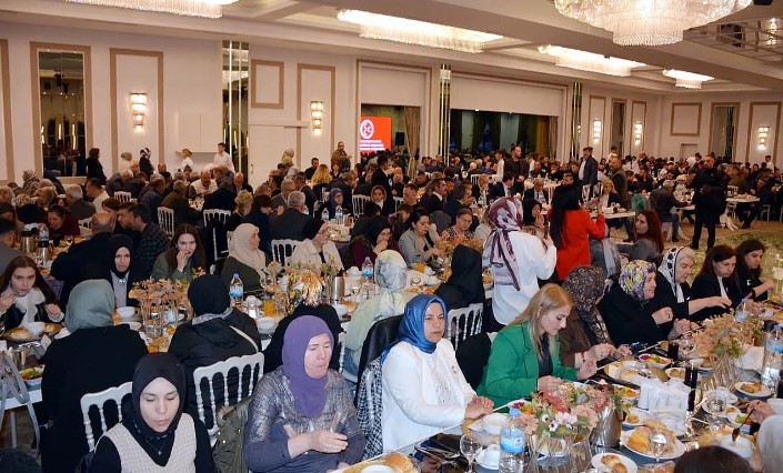 Taytak, “'MHP'ye yüzde 8 diyenler bu salonları görsünler' - 5