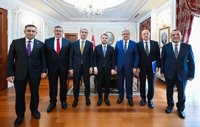 AK PARTİ AFYONKARAHİSAR HEYETİ BAŞKENTTE ZİYARETLERDE BULUNDU - 2