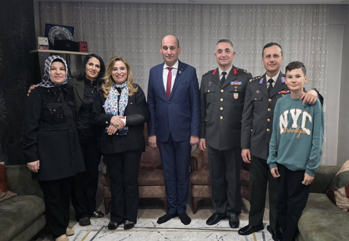 PAŞA’DAN KUMARTAŞLI AİLESİNE ANLAMLI ZİYARET