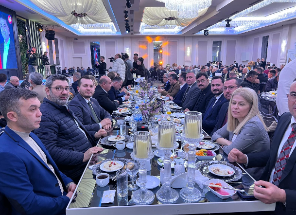 Demokrat Parti Genel Başkanı Gültekin Uysal Afyon’da Konuştu: “Türkiye’nin Nefes Almaya İhtiyacı Var”