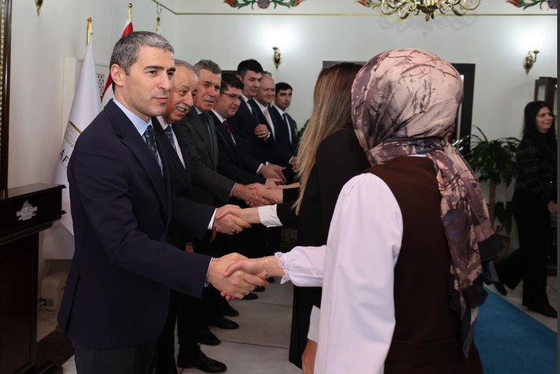 Afyonkarahisar ValisiDr. Naci Aktaş Mesai Arkadaşlarıyla Bayramlaştı