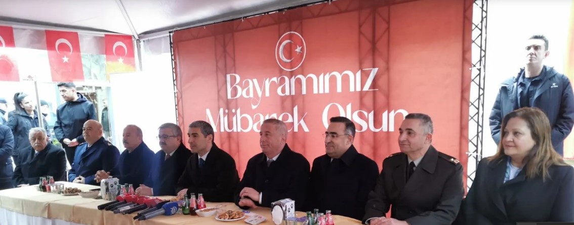 Vali Aktaş'tan Bayram Mesajı: Zulmün Son Bulduğu, Adaletin Hakim Olduğu Nice Bayramlara Ulaşmak Dileğiyle