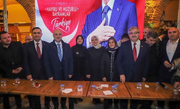 BAŞKAN ŞAHİN’İN BAYRAM TURU ŞUHUT’TAN DİNAR’A UZANDI - 2