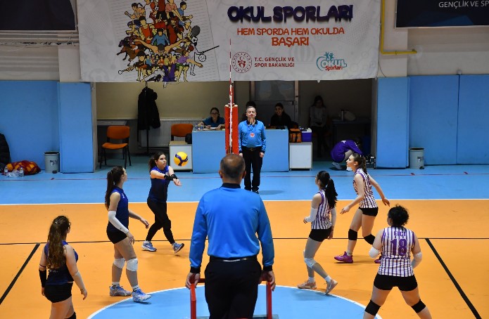 Yıldız Kızlar Voleybol Kulüp Müsabakaları Tamamlandı