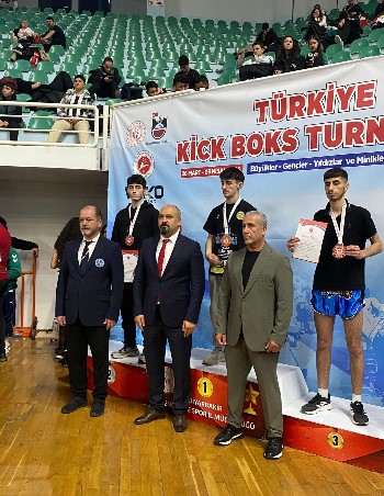 Afyonkarahisarlı Sporculardan Kickboks Türkiye Şampiyonası’nda Önemli Başarı