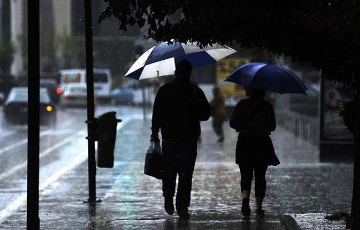 Yurdumu serin ve yağışlı bir hava kütlesinin etkisi altına girdi.