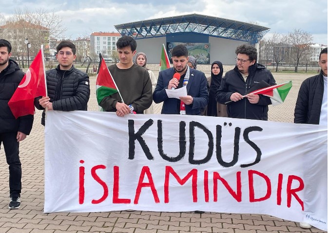 Anadolu Gençlik Derneği Afyonkarahisar Şubesi Üniversite Komisyonu “Mescid-i Aksa Basın Açıklaması”