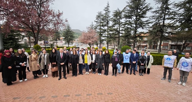 Bizi biz yapan değerlerimizi korumak zorundayız.