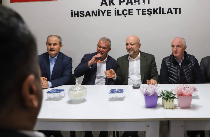 BAŞKAN ŞAHİN İHSANİYE’DE İLÇE DANIŞMA MECLİSİ TOPLANTISINA KATILDI