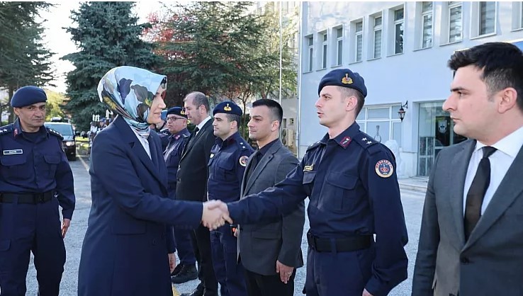 Bakan Yardımcısı Kübra Güran Yiğitbaşı Afyonkarahisar İl Jandarma Komutanlığı’nı Ziyaret Etti