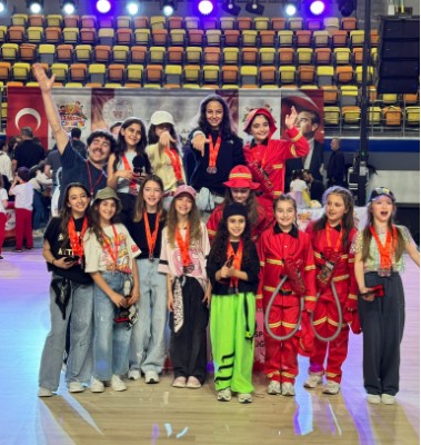 AFYONKARAHİSAR’IN GURURU RİTİM KÜLTÜR: ANKARA’DA KUPA CANAVARI KESİLDİLER!