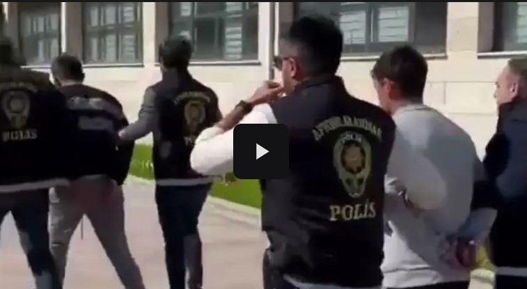 Aranan Şahıslara Eş Zamanlı Operasyon: 2 Kişi Yakalandı.