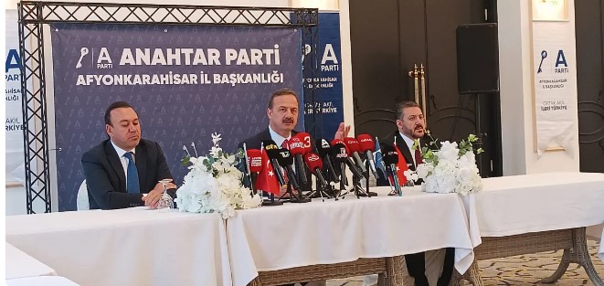 Anahtar Parti Lideri Ağıralioğlu Afyonkarahisar'da Konuştu. “MUHASEBE ETTİRELİM”