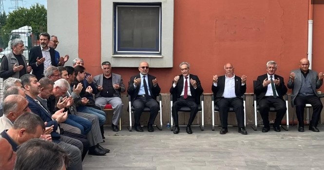 Cengiz Üstün, mazbatasını alarak yeni dönem görevine başladı. - 2