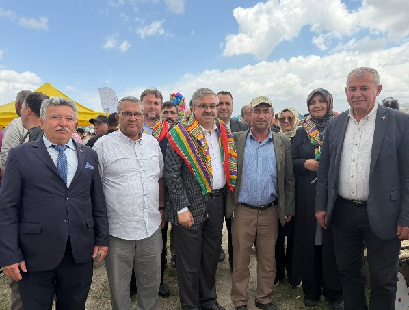 Yörüklerden Başkan Azak’a yoğun ilgi