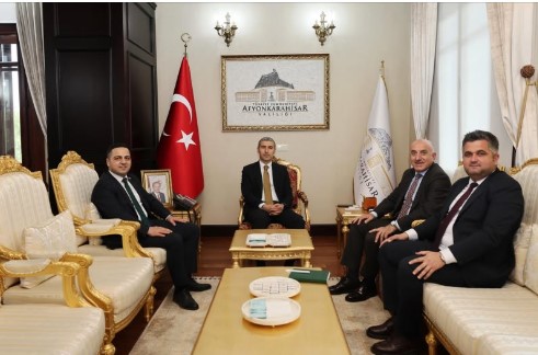 Vali Dr. Naci Aktaş, Şekerbank Bölge ve Şube Müdürlerini Kabul Etti
