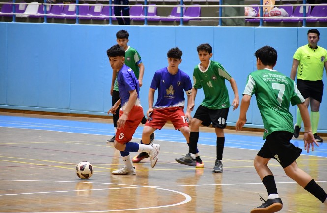 Futsal Yıldızlar Yarı Final Heyecanı Tınaztepe Spor Salonu’nda Başladı