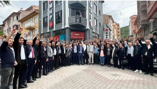 ÜLKÜCÜLER BAYARAMLASMADA BİR ARAYA GELDİ.
