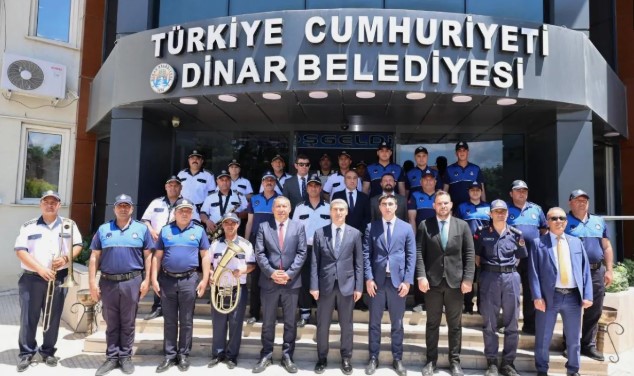 Afyonkarahisar Valisi Dr. Naci Aktaş, Dinar Belediye Başkanlığı’nı ziyaret etti.