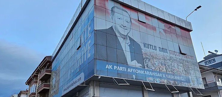“Dinar Belediye Başkanı Veysel Topçu’ya yönelik gerçekleştirilen saldırı girişimini kınıyoruz