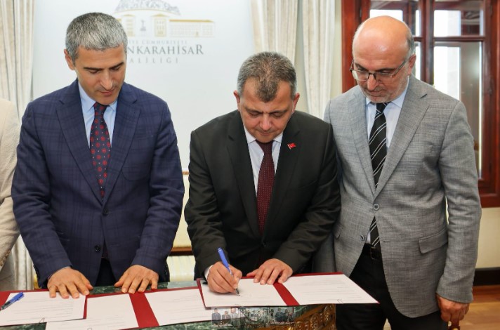 EMİRDAĞ’A HAYIRSEVER DESTEĞİYLE 4-6 YAŞ KUR’AN KURSU