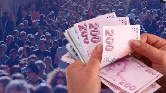 ÇALIŞANLARIN VE EMEKLİLERİN GÜNDEMİ MAAŞ ARTIŞI DEĞİL, GEÇİM MALİYETİ