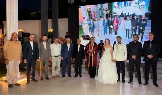 AK partili yurdunuseven, gençlik kolları başkan yardımcısı Mehmet Akif Küçük'ün nikah şahidi oldu